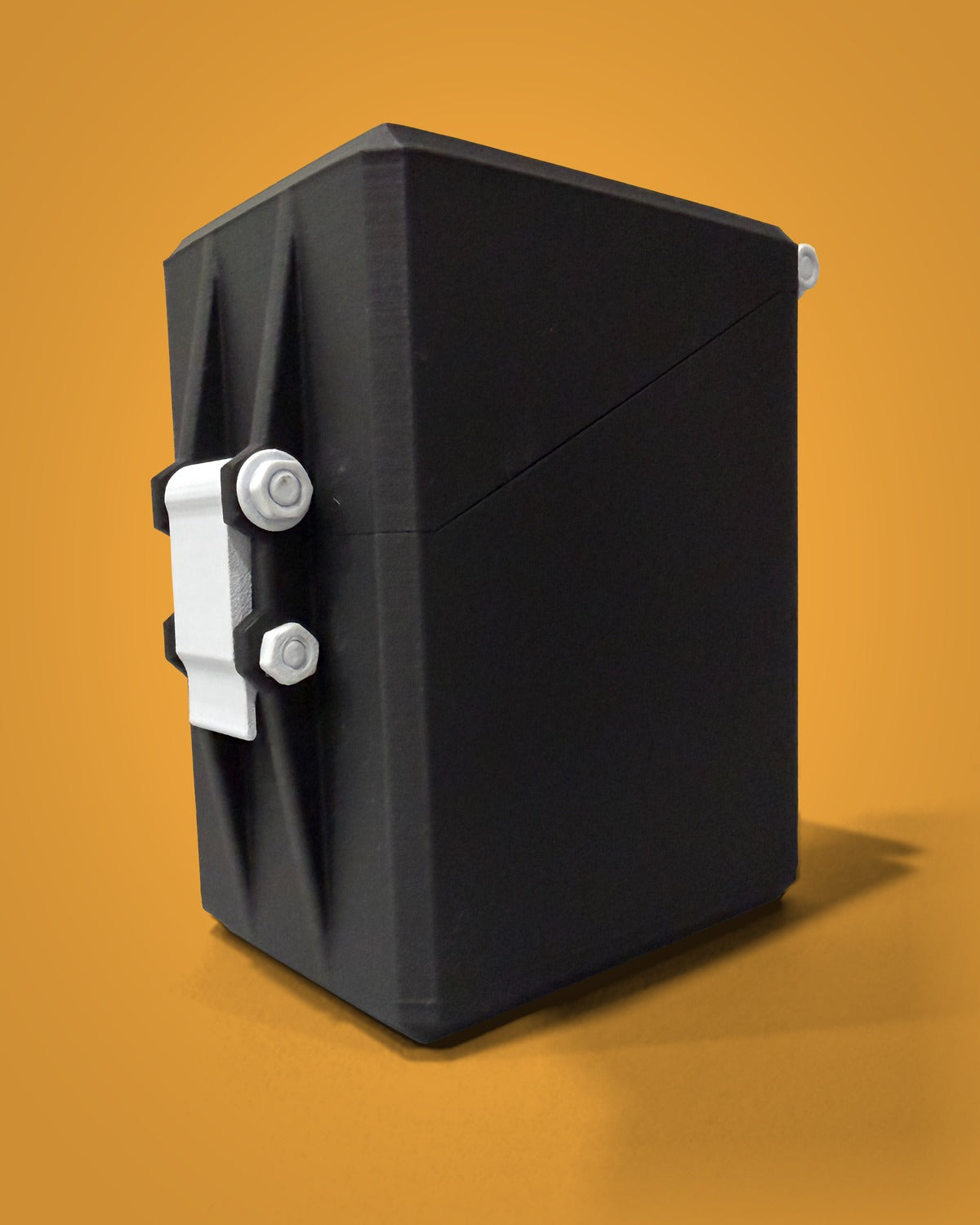 Juice Box v1 closed, rear three-quarter view